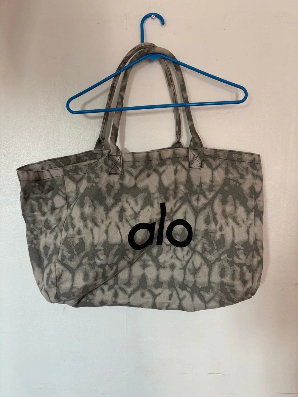 ALO Yoga Gray Tie-Dye Canvas Tote